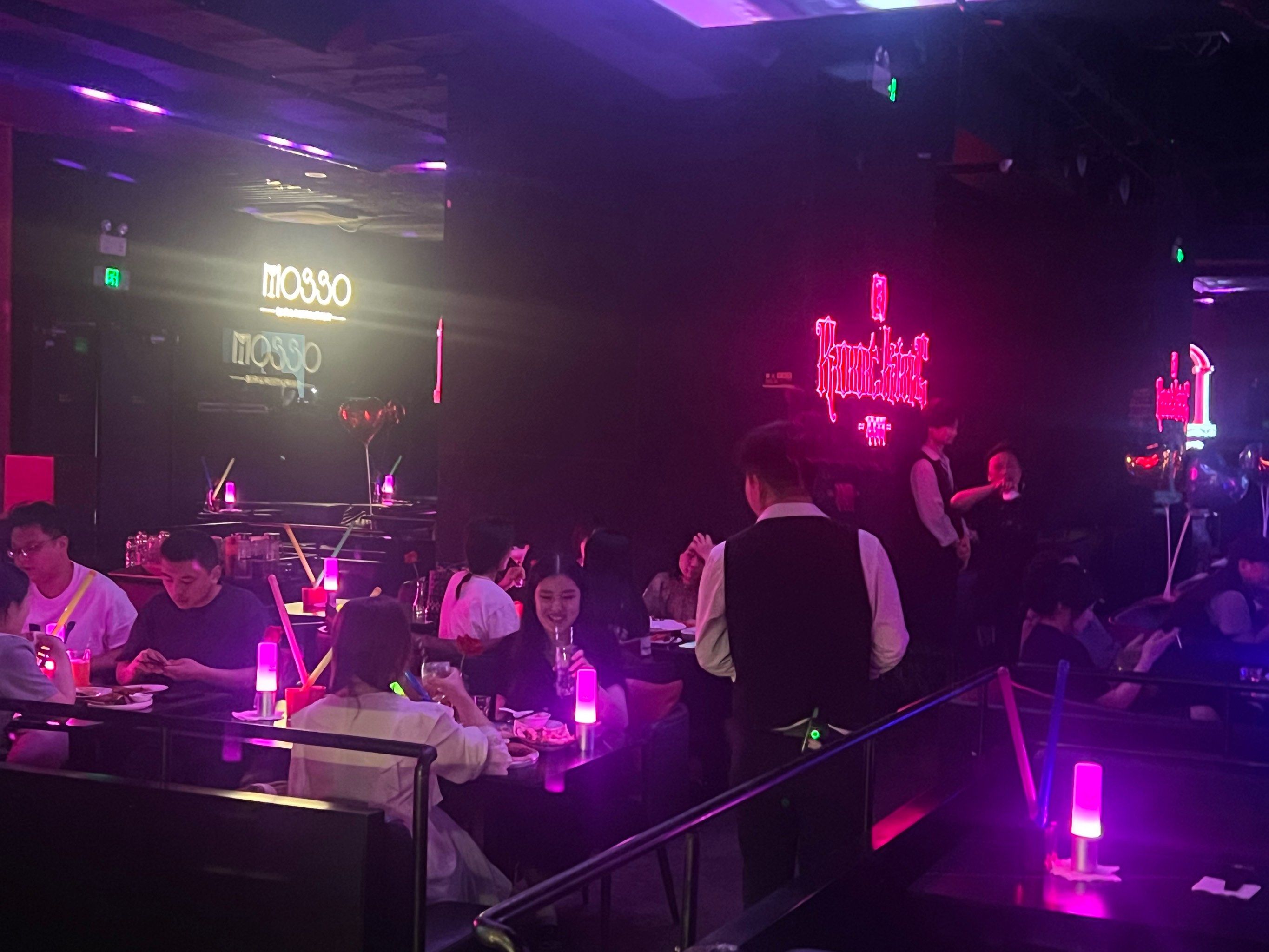 安顺商务ktv最佳选择商务ktv推荐-平坝区ktv预订